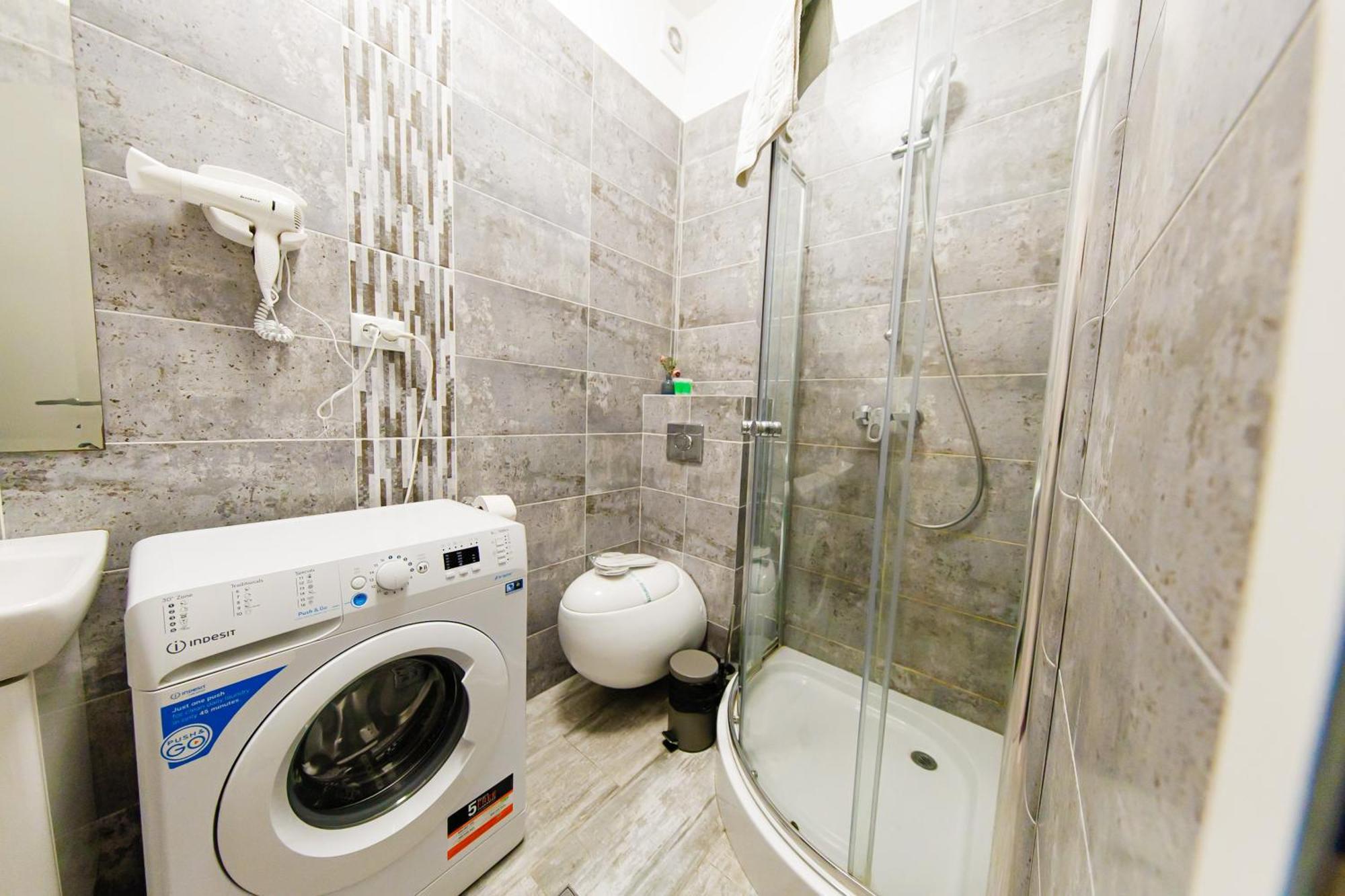 Luxury Glam Apartments Iasi At Lazar Palas Экстерьер фото