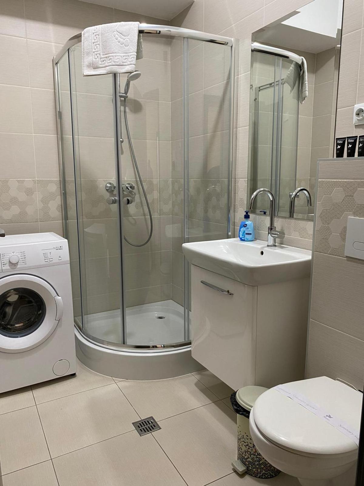 Luxury Glam Apartments Iasi At Lazar Palas Экстерьер фото