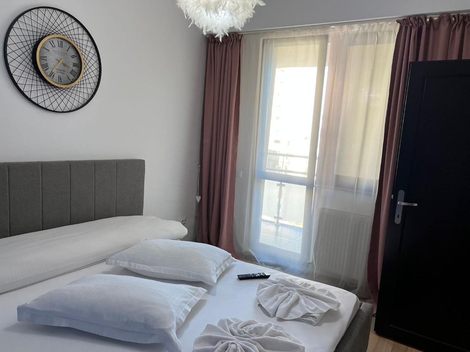 Luxury Glam Apartments Iasi At Lazar Palas Экстерьер фото