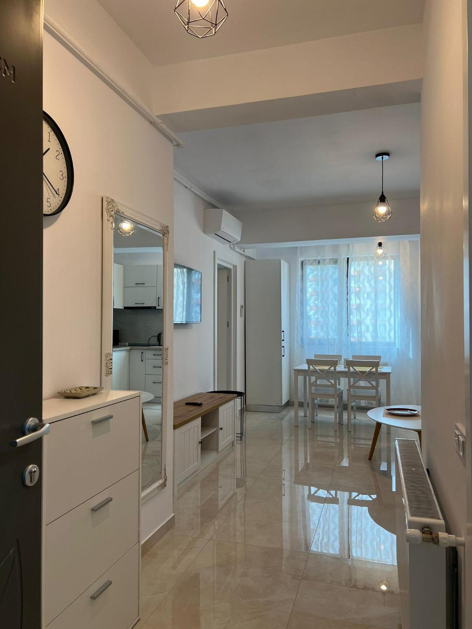 Luxury Glam Apartments Iasi At Lazar Palas Экстерьер фото
