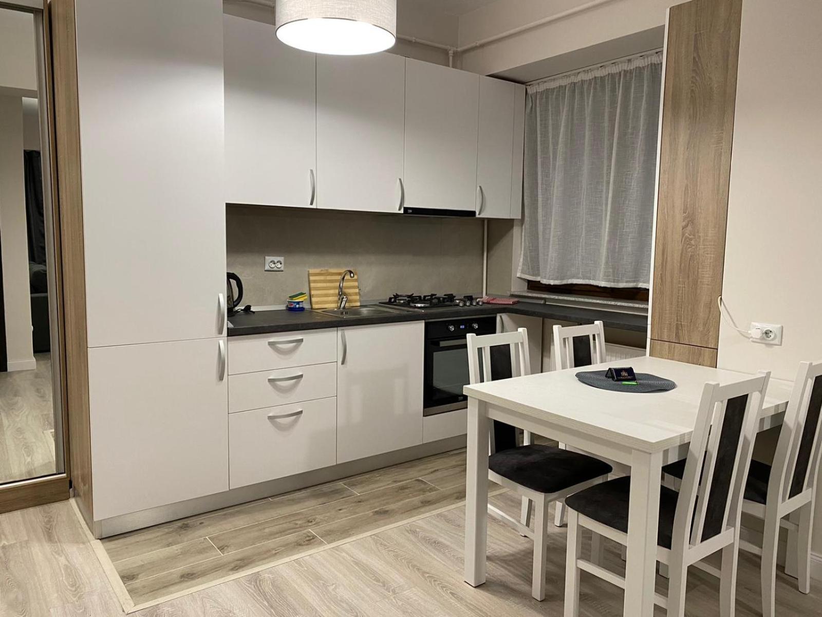 Luxury Glam Apartments Iasi At Lazar Palas Экстерьер фото