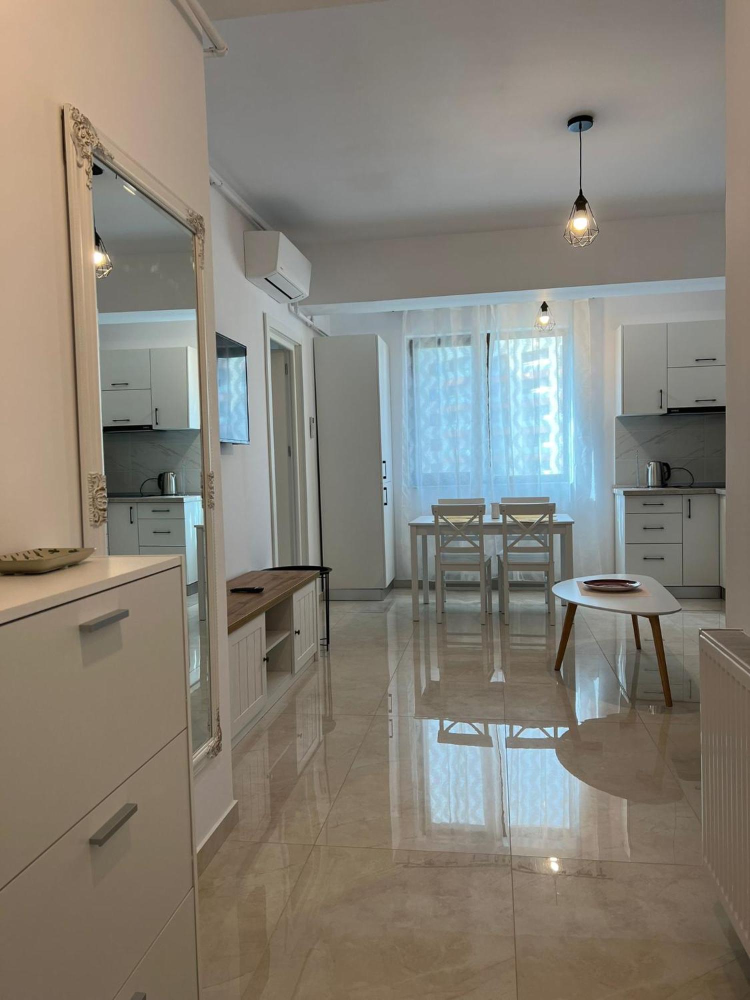 Luxury Glam Apartments Iasi At Lazar Palas Экстерьер фото